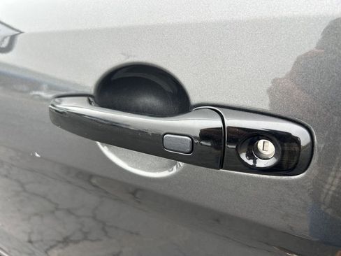 Used 2018 Ford Explorer Sport w/ Ford Safe & Smart Package image 15