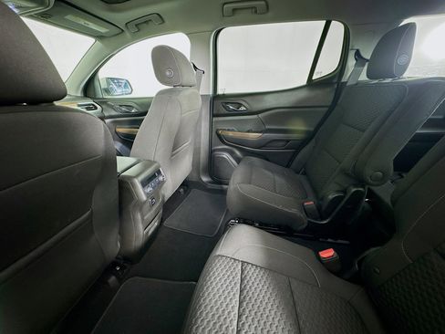Used 2018 GMC Acadia SLE FWD image 24