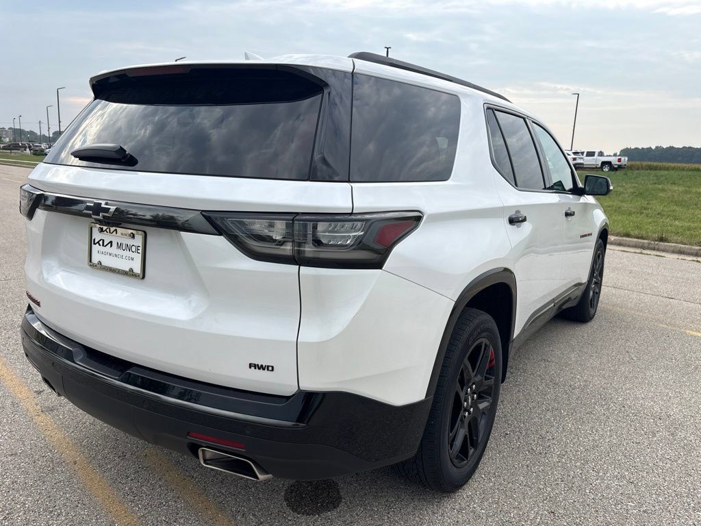 Used 2021 Chevrolet Traverse Premier w/ Redline Edition AWD/4WD image 13