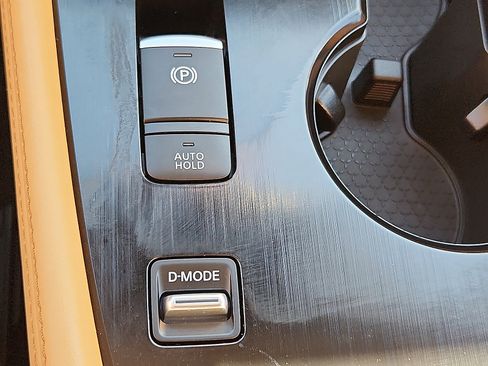 Used 2023 Nissan Rogue Platinum w/ Platinum Premium Package image 17