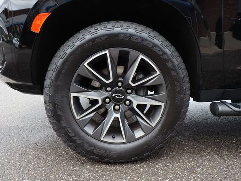 Used 2022 Chevrolet Tahoe Z71 w/ Luxury Package image 32