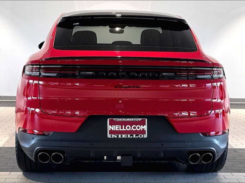 New 2026 Porsche Cayenne Coupe AWD/4WD image 6