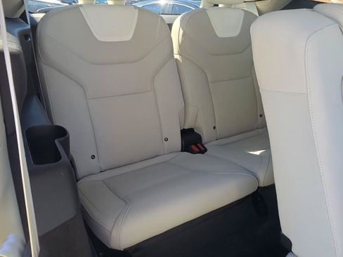 Used 2025 Volvo EX90 Ultra AWD/4WD image 8