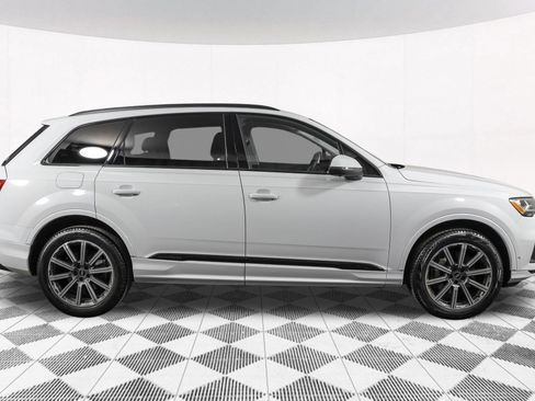 Used 2023 Audi Q7 2.0T Premium Plus w/ Premium Plus Package AWD/4WD image 17