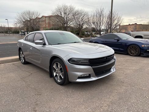 Used 2015 Dodge Charger SXT w/ AWD Plus Group image 3