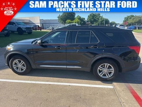 Used 2020 Ford Explorer XLT RWD image 9
