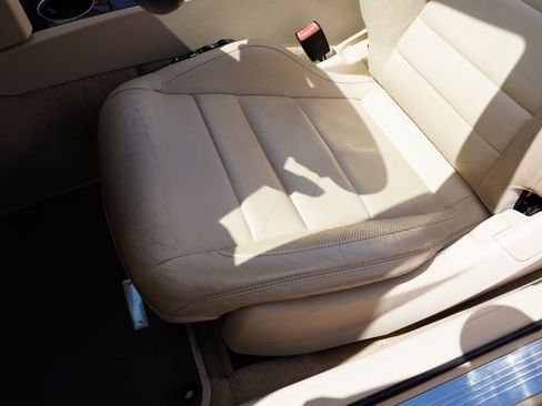 Used 2014 Mercedes-Benz E 350 Cabriolet image 24