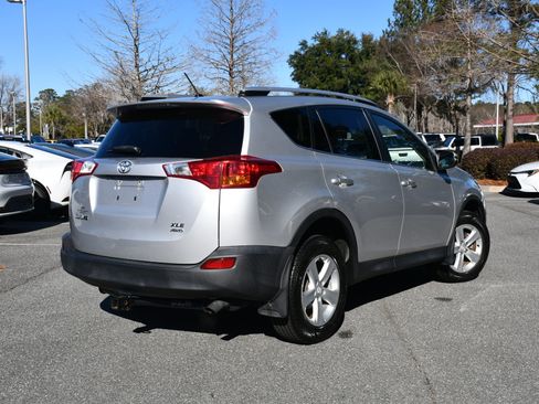 Used 2013 Toyota RAV4 XLE image 6