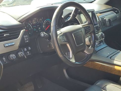 Used 2019 GMC Yukon Denali AWD/4WD image 11