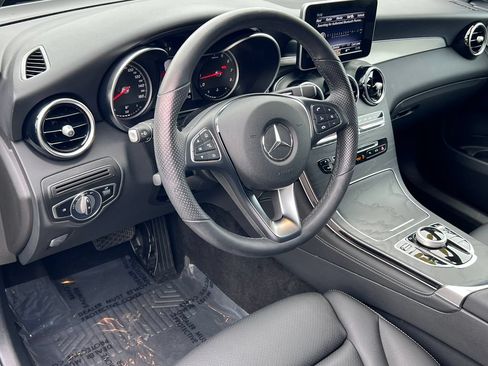 Used 2019 Mercedes-Benz GLC 300 4MATIC image 14