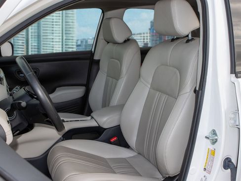 Certified 2023 Honda HR-V EX-L image 10