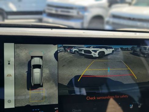 Used 2024 Lexus GX 550 image 27