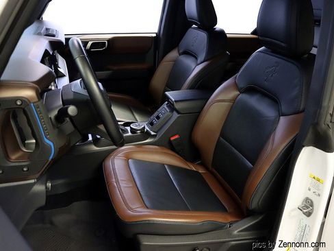 Used 2022 Ford Bronco Outer Banks image 10