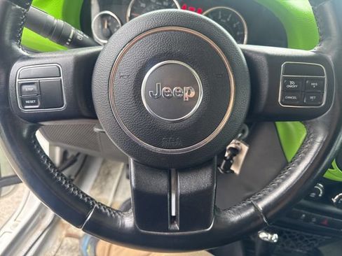 Used 2017 Jeep Wrangler Unlimited Rubicon AWD/4WD image 20