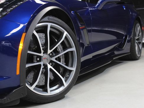 Used 2018 Chevrolet Corvette Grand Sport w/3LT image 23