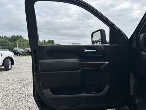 Used 2024 GMC Sierra 3500 SLE w/ SLE Convenience Package AWD/4WD image 17