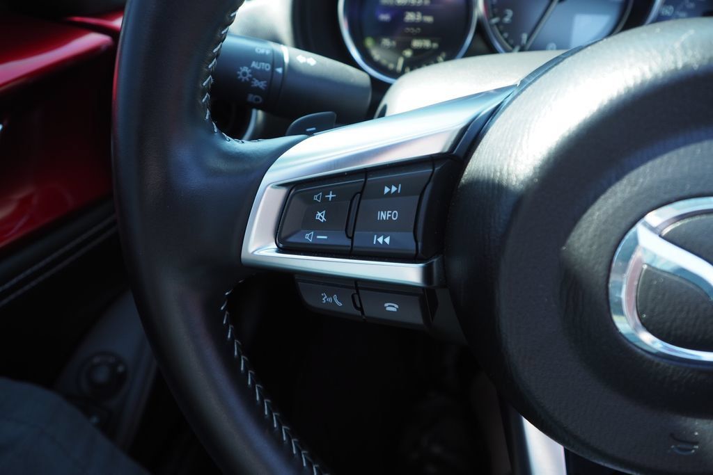 Used 2024 MAZDA MX-5 Miata RF Grand Touring w/ Weather Package RWD image 25