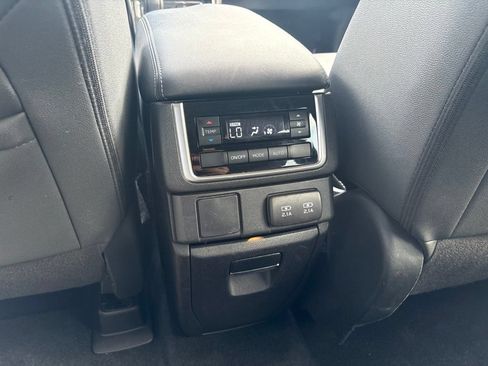 Used 2022 Subaru Ascent Onyx Edition AWD/4WD image 24