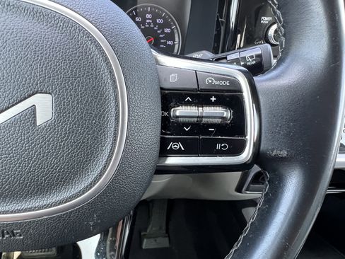 Used 2022 Kia Sorento S image 28