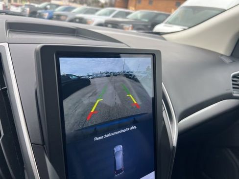 Certified 2024 Ford Edge SEL w/ Convenience Package image 13