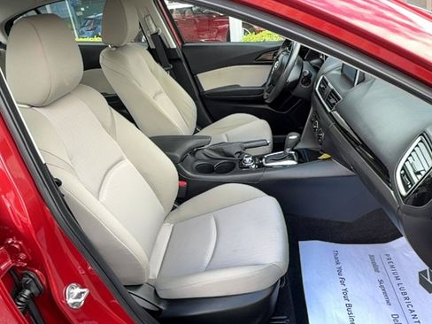 Used 2016 MAZDA MAZDA3 i Sport FWD image 18