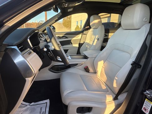 Used 2026 Jaguar F-PACE R-Dynamic S image 14