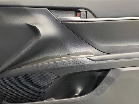 Used 2022 Toyota Camry LE image 15