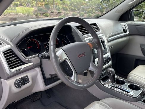 Used 2014 GMC Acadia SLT AWD/4WD image 18