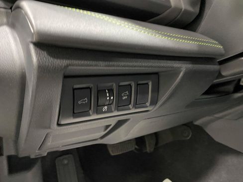Used 2025 Subaru Outback Onyx Edition AWD/4WD image 22