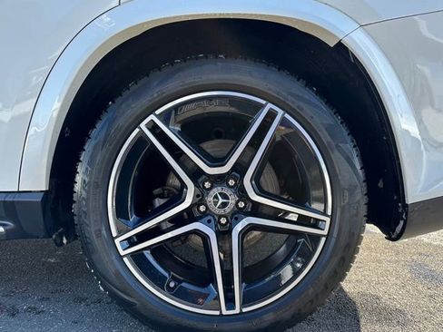 Used 2021 Mercedes-Benz GLS 580 4MATIC image 10