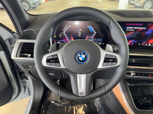 New 2026 BMW X5 xDrive50e w/ Executive Package image 16