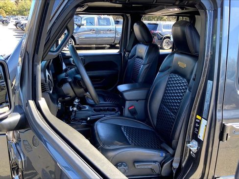 Certified 2024 Jeep Gladiator Sport image 8