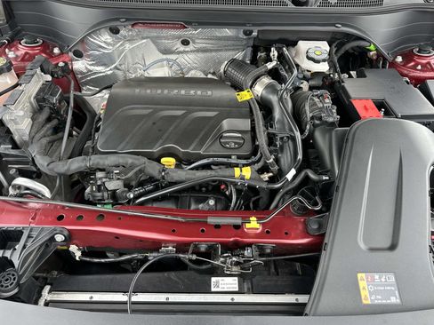 Certified 2024 Chevrolet Trax RS w/ Driver Confidence Package FWD image 10