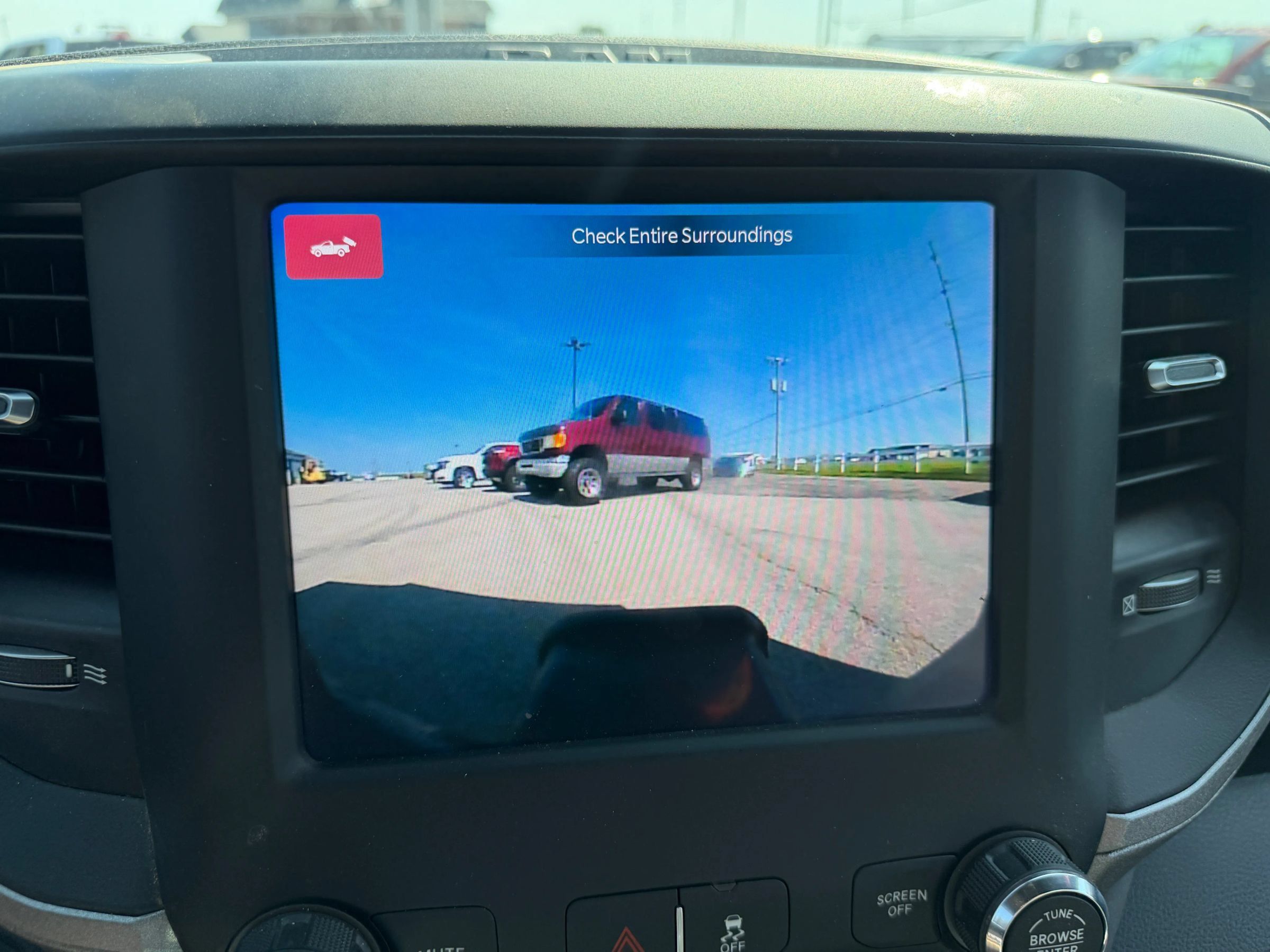 Used 2024 RAM 5500 Tradesman w/ Chrome Appearance Group AWD/4WD image 24
