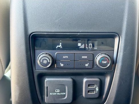 Used 2024 Buick Enclave Avenir w/ Avenir Technology Package FWD image 21