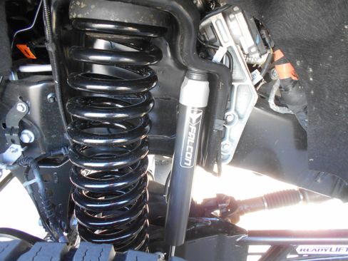 New 2025 Ford F250 Lariat w/ Lariat Ultimate Package image 40