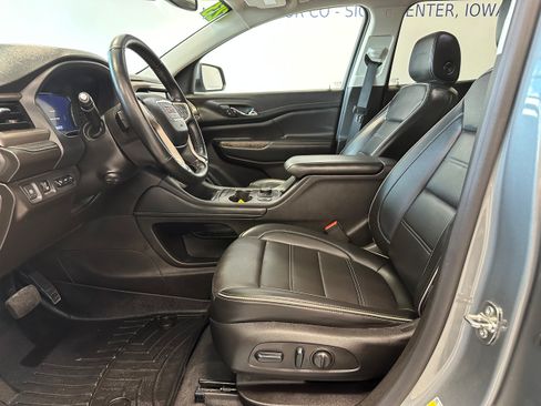 Used 2023 GMC Acadia Denali AWD/4WD image 10