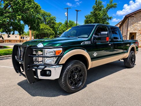 Used 2012 Ford F250 Lariat w/ Lariat Interior Pkg AWD/4WD image 1