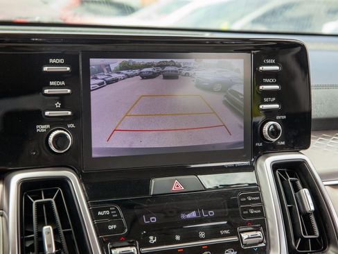 Used 2021 Kia Sorento S image 17