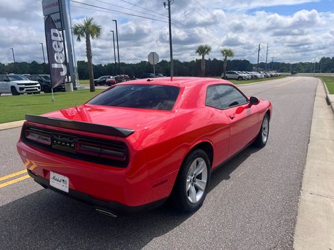 Certified 2023 Dodge Challenger SXT RWD image 6