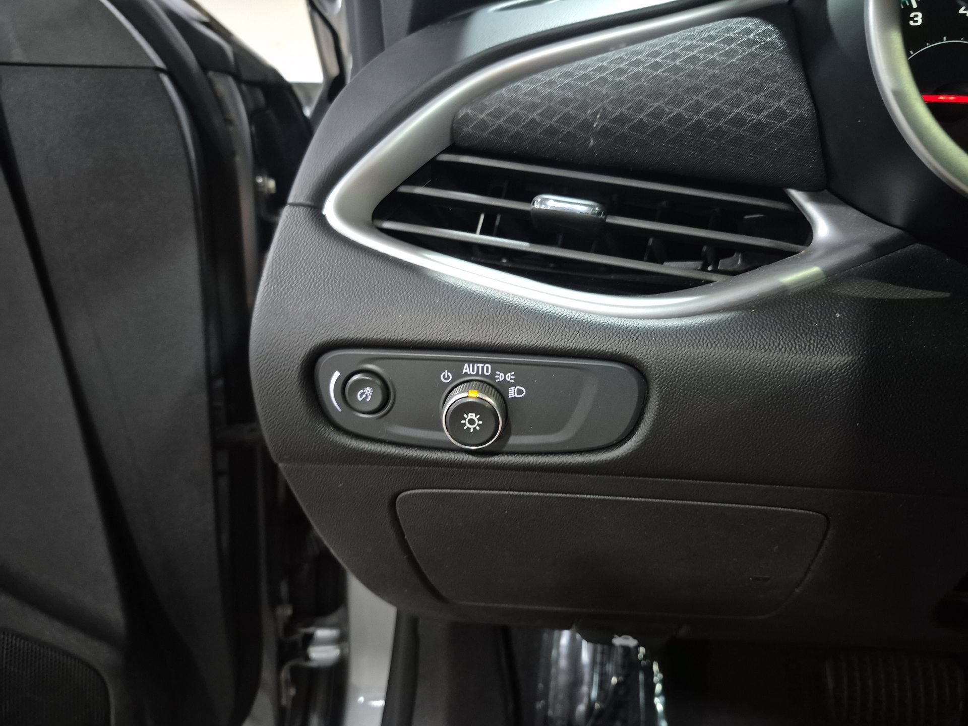 Certified 2024 Chevrolet Malibu LT FWD image 19