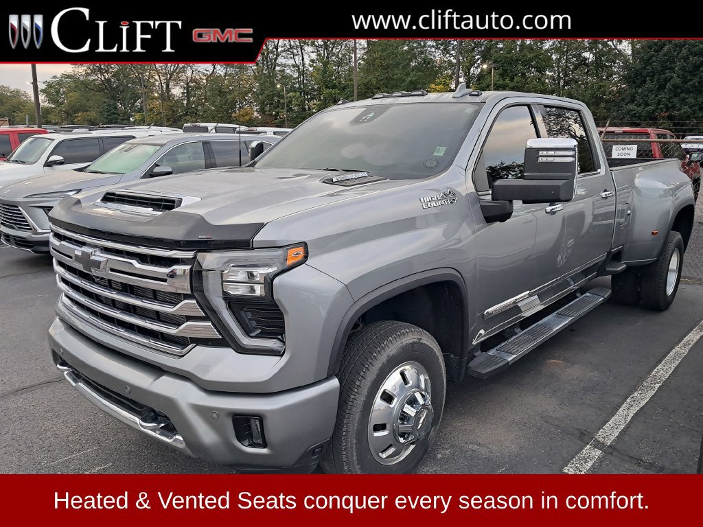 Used 2025 Chevrolet Silverado 3500 High Country w/ High Country Premium Package AWD/4WD image 1