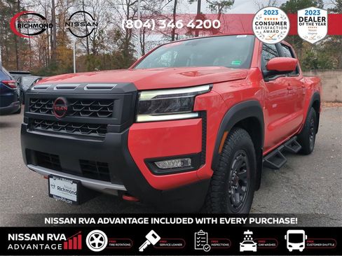 Used 2025 Nissan Frontier Pro-X image 2