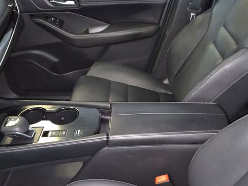 Used 2023 Nissan Rogue SL w/ SL Premium Package image 21