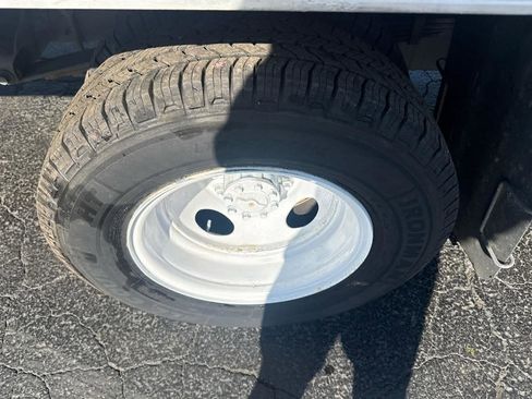 Used 2019 Ford E-350 and Econoline 350 Super Duty RWD image 13