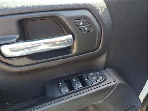 Used 2020 Chevrolet Silverado 1500 Custom w/ Custom Value Package image 21