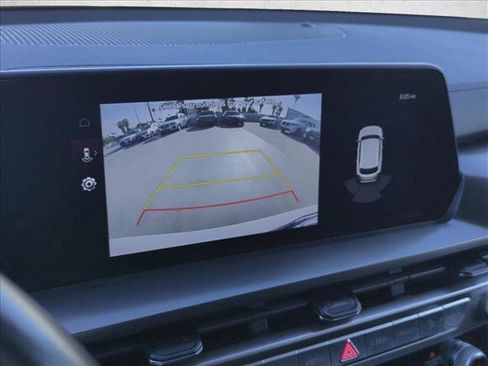 Used 2023 Kia Telluride LX image 14