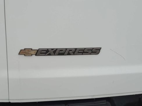 Used 2023 Chevrolet Express 3500 LS image 15