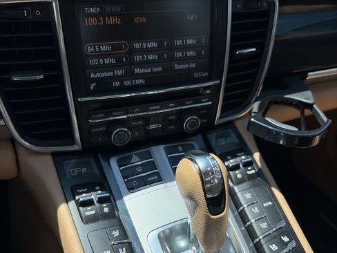 Used 2013 Porsche Panamera 4 Platinum Edition AWD/4WD image 12