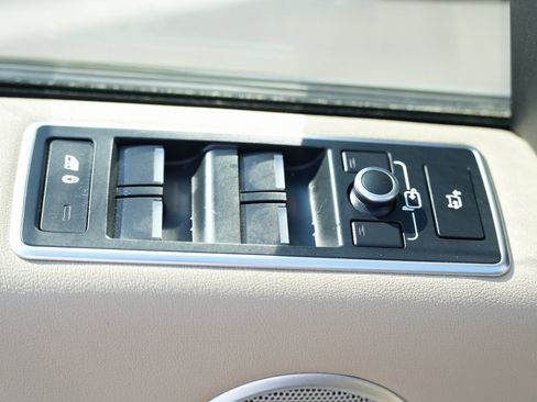 Used 2017 Land Rover Range Rover Supercharged image 30